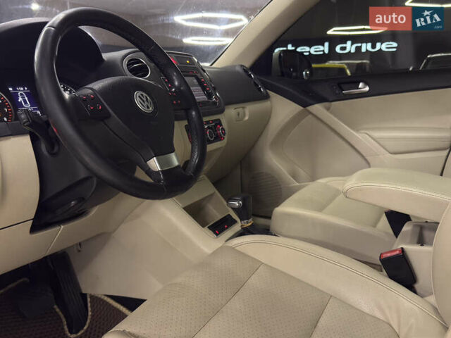 Белый Фольксваген Тигуан, объемом двигателя 1.98 л и пробегом 348 тыс. км за 8999 $, фото 17 на Automoto.ua