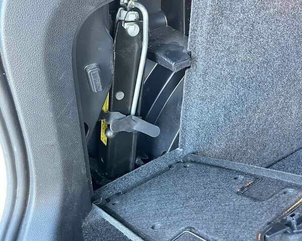 Белый Фольксваген Тигуан, объемом двигателя 1.4 л и пробегом 226 тыс. км за 9660 $, фото 63 на Automoto.ua