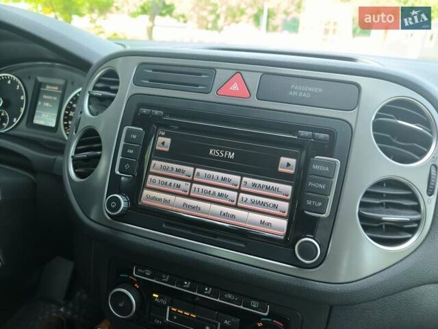 Белый Фольксваген Тигуан, объемом двигателя 2 л и пробегом 150 тыс. км за 10500 $, фото 32 на Automoto.ua