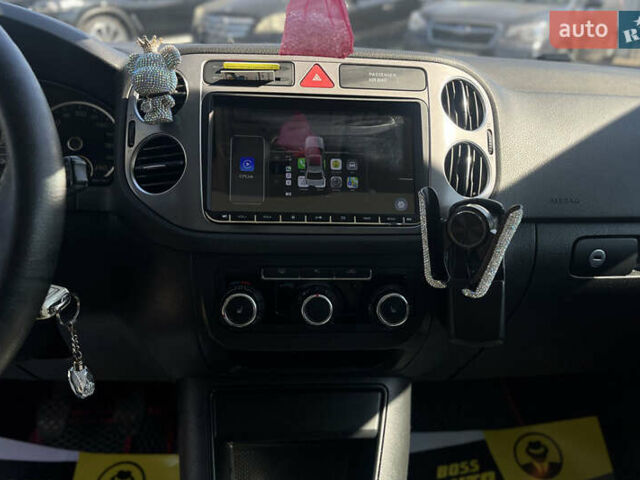 Белый Фольксваген Тигуан, объемом двигателя 1.97 л и пробегом 221 тыс. км за 12800 $, фото 24 на Automoto.ua