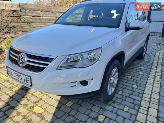 Белый Фольксваген Тигуан, объемом двигателя 1.4 л и пробегом 226 тыс. км за 9660 $, фото 3 на Automoto.ua