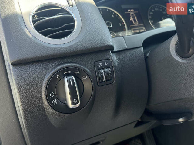 Белый Фольксваген Тигуан, объемом двигателя 1.97 л и пробегом 221 тыс. км за 12800 $, фото 18 на Automoto.ua