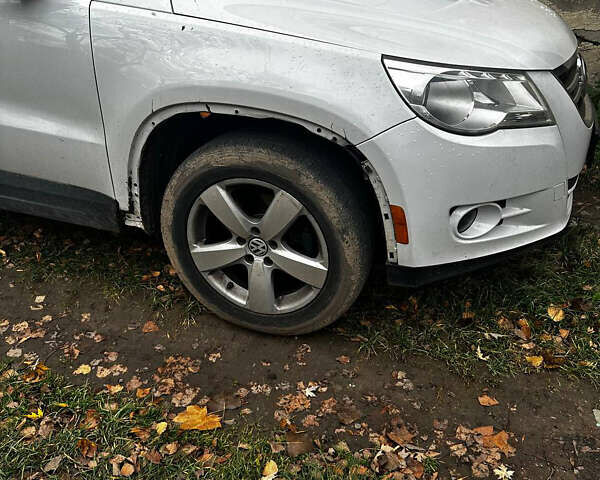 Белый Фольксваген Тигуан, объемом двигателя 1.98 л и пробегом 236 тыс. км за 9500 $, фото 8 на Automoto.ua