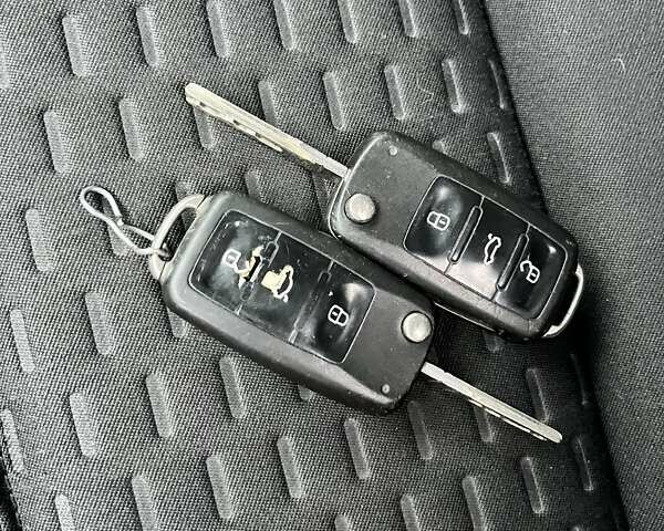 Белый Фольксваген Тигуан, объемом двигателя 1.4 л и пробегом 226 тыс. км за 9660 $, фото 86 на Automoto.ua