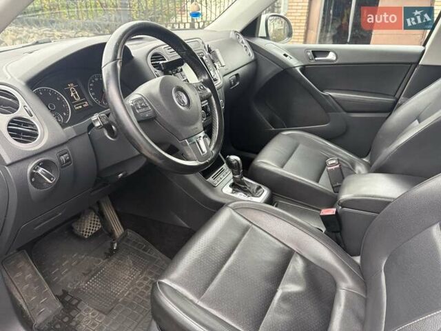 Белый Фольксваген Тигуан, объемом двигателя 1.97 л и пробегом 276 тыс. км за 9999 $, фото 6 на Automoto.ua