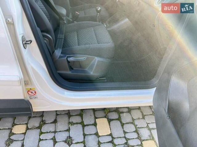 Белый Фольксваген Тигуан, объемом двигателя 1.4 л и пробегом 226 тыс. км за 9660 $, фото 77 на Automoto.ua