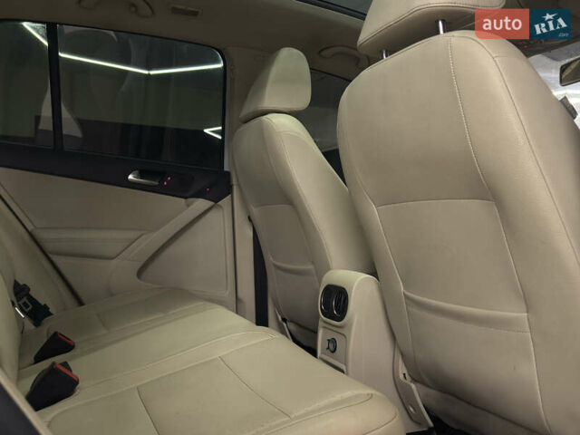 Белый Фольксваген Тигуан, объемом двигателя 1.98 л и пробегом 348 тыс. км за 8999 $, фото 22 на Automoto.ua