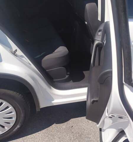 Белый Фольксваген Тигуан, объемом двигателя 1.4 л и пробегом 183 тыс. км за 10200 $, фото 13 на Automoto.ua