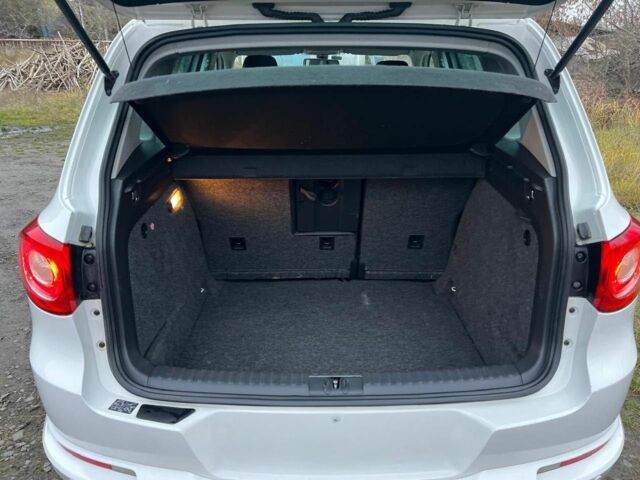 Белый Фольксваген Тигуан, объемом двигателя 2 л и пробегом 241 тыс. км за 7500 $, фото 7 на Automoto.ua