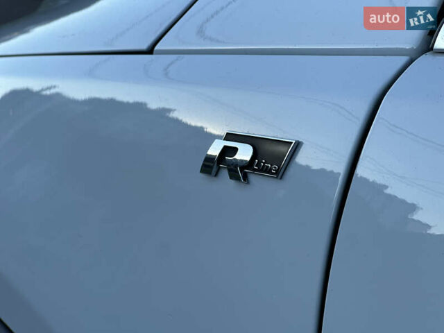 Білий Фольксваген Тігуан, об'ємом двигуна 2 л та пробігом 245 тис. км за 13500 $, фото 16 на Automoto.ua