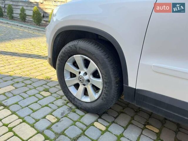 Белый Фольксваген Тигуан, объемом двигателя 1.4 л и пробегом 226 тыс. км за 9660 $, фото 33 на Automoto.ua