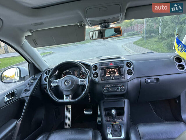 Білий Фольксваген Тігуан, об'ємом двигуна 2 л та пробігом 245 тис. км за 13500 $, фото 10 на Automoto.ua