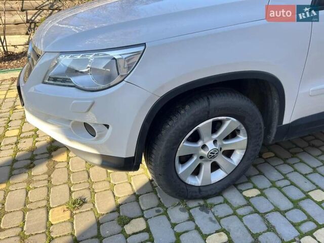 Белый Фольксваген Тигуан, объемом двигателя 1.4 л и пробегом 226 тыс. км за 9660 $, фото 17 на Automoto.ua