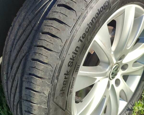 Білий Фольксваген Тігуан, об'ємом двигуна 2 л та пробігом 210 тис. км за 13500 $, фото 15 на Automoto.ua