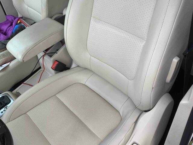 Белый Фольксваген Тигуан, объемом двигателя 2 л и пробегом 289 тыс. км за 9200 $, фото 12 на Automoto.ua