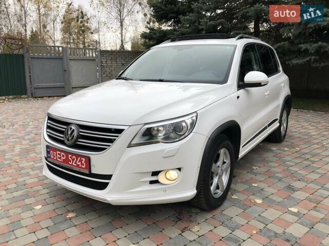 Білий Фольксваген Тігуан, об'ємом двигуна 2 л та пробігом 165 тис. км за 13600 $, фото 114 на Automoto.ua