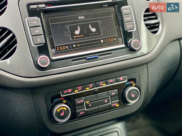 Белый Фольксваген Тигуан, объемом двигателя 2 л и пробегом 236 тыс. км за 13500 $, фото 47 на Automoto.ua