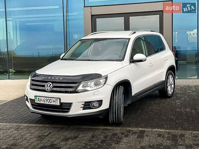 Белый Фольксваген Тигуан, объемом двигателя 2 л и пробегом 236 тыс. км за 12800 $, фото 7 на Automoto.ua
