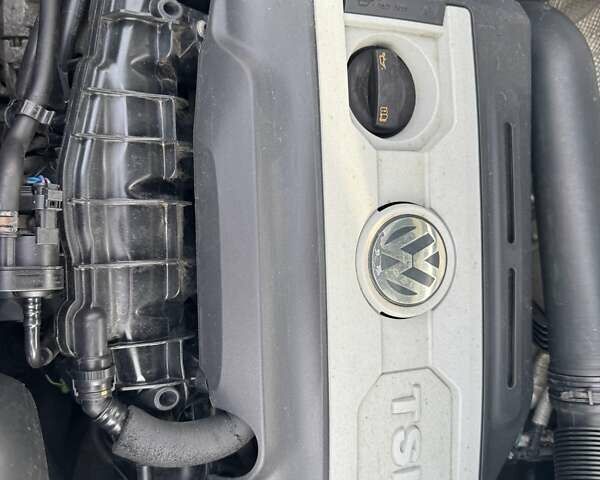 Белый Фольксваген Тигуан, объемом двигателя 1.98 л и пробегом 208 тыс. км за 10600 $, фото 9 на Automoto.ua