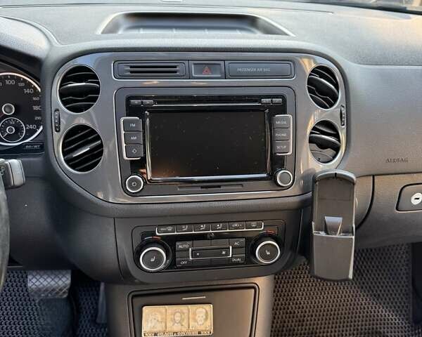 Белый Фольксваген Тигуан, объемом двигателя 1.98 л и пробегом 138 тыс. км за 12500 $, фото 20 на Automoto.ua