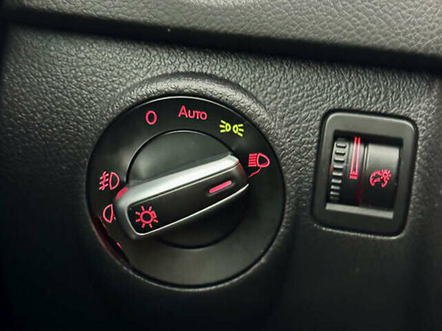 Белый Фольксваген Тигуан, объемом двигателя 1.97 л и пробегом 257 тыс. км за 14999 $, фото 34 на Automoto.ua