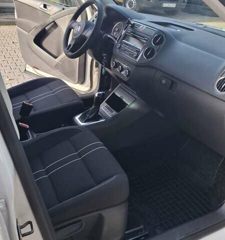 Білий Фольксваген Тігуан, об'ємом двигуна 2 л та пробігом 272 тис. км за 13200 $, фото 1 на Automoto.ua