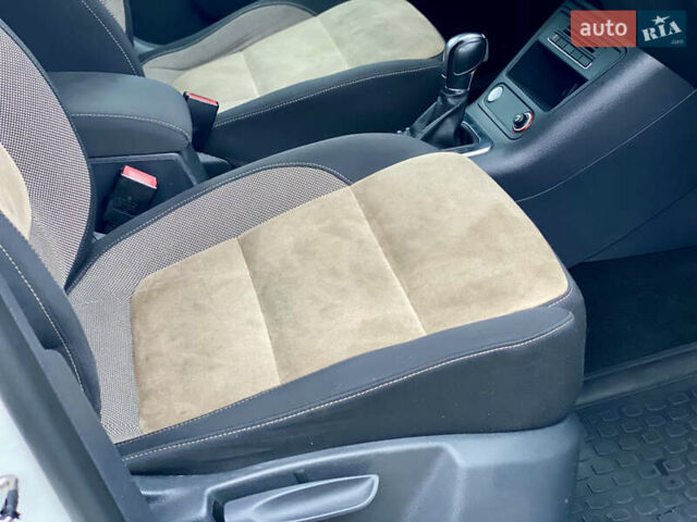 Белый Фольксваген Тигуан, объемом двигателя 2 л и пробегом 236 тыс. км за 13500 $, фото 35 на Automoto.ua