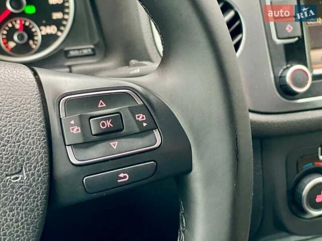 Белый Фольксваген Тигуан, объемом двигателя 2 л и пробегом 236 тыс. км за 12800 $, фото 36 на Automoto.ua