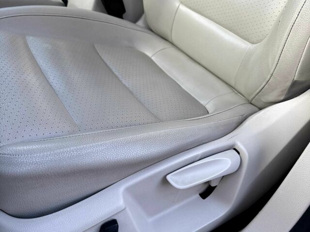 Белый Фольксваген Тигуан, объемом двигателя 2 л и пробегом 277 тыс. км за 11450 $, фото 4 на Automoto.ua