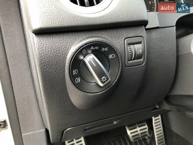 Білий Фольксваген Тігуан, об'ємом двигуна 2 л та пробігом 165 тис. км за 13600 $, фото 57 на Automoto.ua