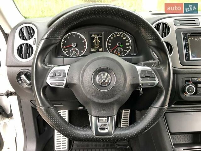 Білий Фольксваген Тігуан, об'ємом двигуна 2 л та пробігом 165 тис. км за 13600 $, фото 97 на Automoto.ua