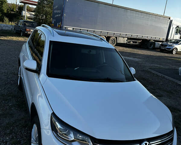 Белый Фольксваген Тигуан, объемом двигателя 1.98 л и пробегом 229 тыс. км за 13500 $, фото 40 на Automoto.ua