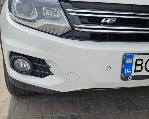 Білий Фольксваген Тігуан, об'ємом двигуна 1.98 л та пробігом 162 тис. км за 11800 $, фото 12 на Automoto.ua
