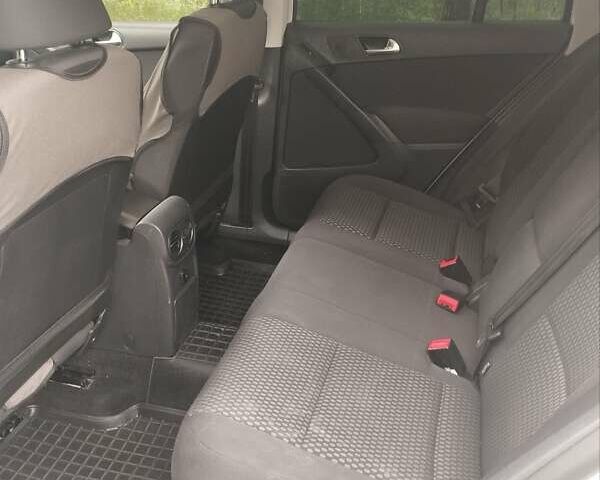 Белый Фольксваген Тигуан, объемом двигателя 2 л и пробегом 217 тыс. км за 12450 $, фото 29 на Automoto.ua