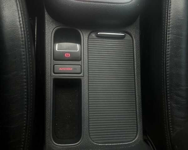 Білий Фольксваген Тігуан, об'ємом двигуна 2 л та пробігом 252 тис. км за 9990 $, фото 23 на Automoto.ua