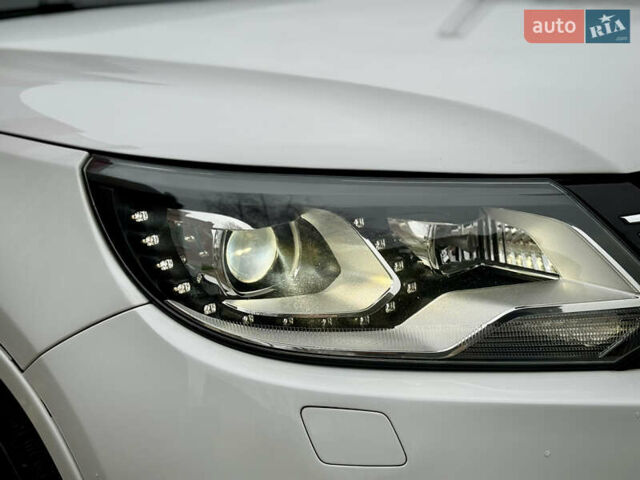 Белый Фольксваген Тигуан, объемом двигателя 1.97 л и пробегом 257 тыс. км за 14999 $, фото 16 на Automoto.ua