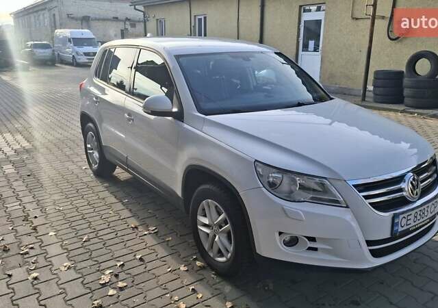 Білий Фольксваген Тігуан, об'ємом двигуна 2 л та пробігом 272 тис. км за 13200 $, фото 6 на Automoto.ua