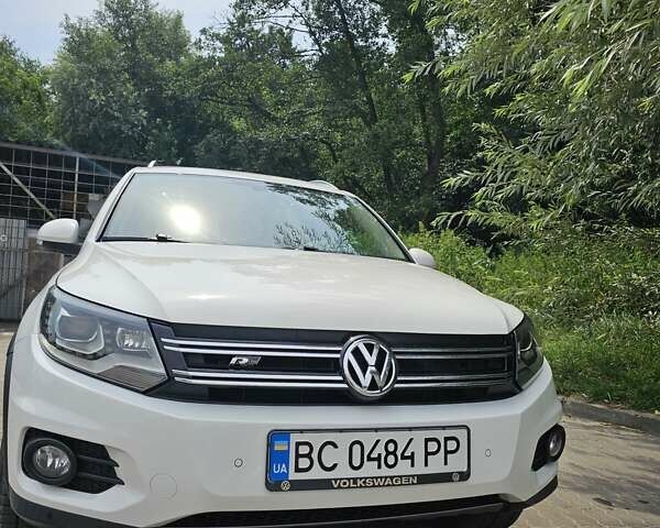 Білий Фольксваген Тігуан, об'ємом двигуна 1.98 л та пробігом 162 тис. км за 11800 $, фото 1 на Automoto.ua