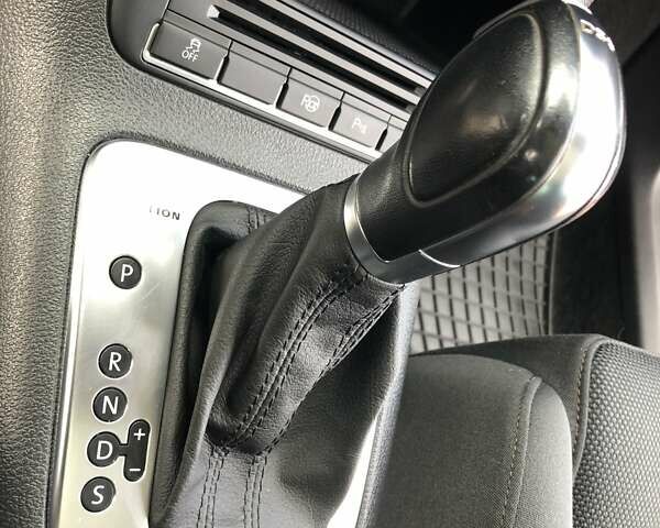 Білий Фольксваген Тігуан, об'ємом двигуна 2 л та пробігом 165 тис. км за 13600 $, фото 58 на Automoto.ua