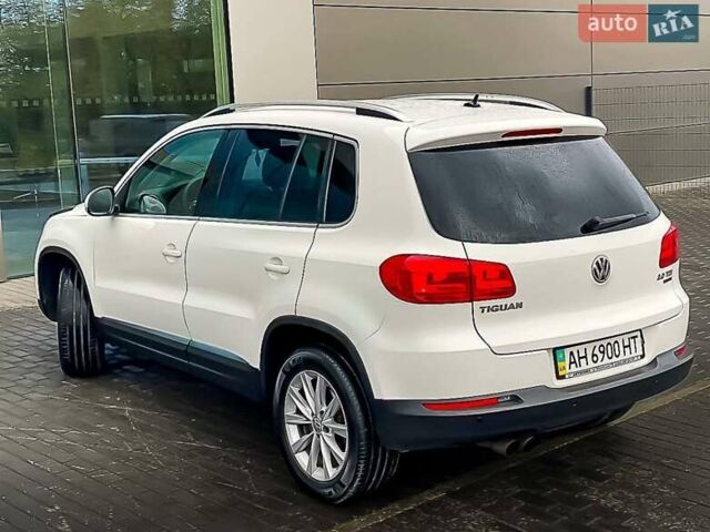 Белый Фольксваген Тигуан, объемом двигателя 2 л и пробегом 236 тыс. км за 12800 $, фото 40 на Automoto.ua