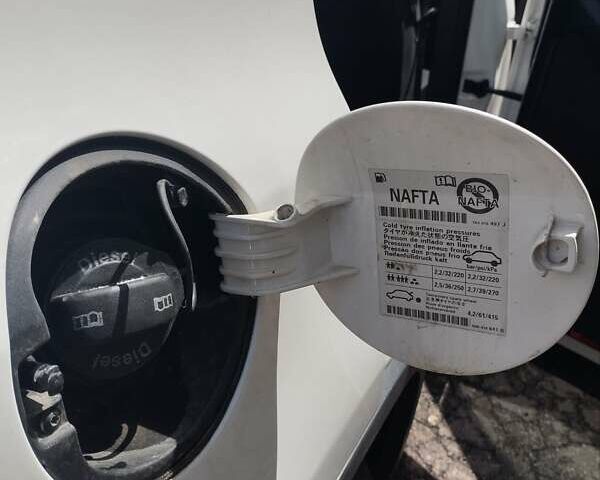 Белый Фольксваген Тигуан, объемом двигателя 2 л и пробегом 217 тыс. км за 12450 $, фото 42 на Automoto.ua