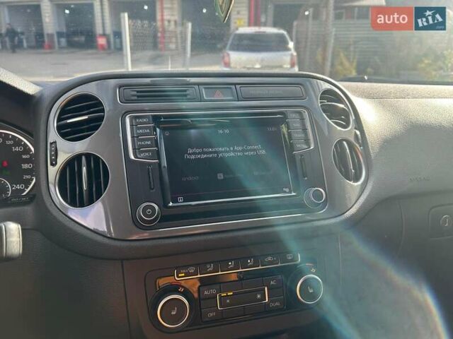 Белый Фольксваген Тигуан, объемом двигателя 1.98 л и пробегом 155 тыс. км за 13500 $, фото 8 на Automoto.ua