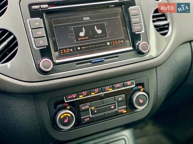 Белый Фольксваген Тигуан, объемом двигателя 2 л и пробегом 236 тыс. км за 12800 $, фото 31 на Automoto.ua