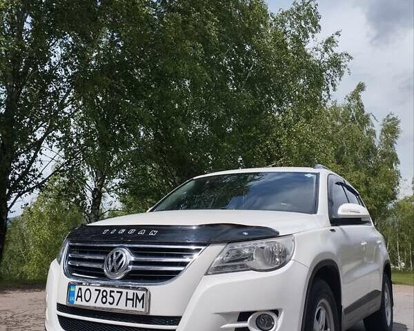 Белый Фольксваген Тигуан, объемом двигателя 2 л и пробегом 217 тыс. км за 12450 $, фото 11 на Automoto.ua