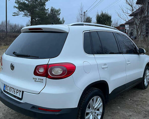 Белый Фольксваген Тигуан, объемом двигателя 1.97 л и пробегом 318 тыс. км за 13300 $, фото 7 на Automoto.ua