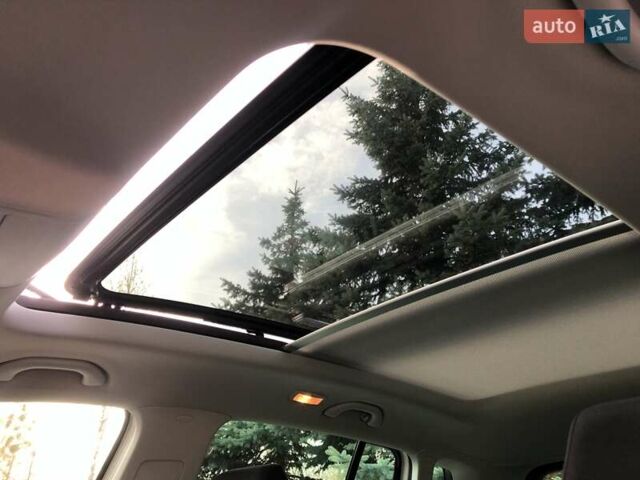 Білий Фольксваген Тігуан, об'ємом двигуна 2 л та пробігом 165 тис. км за 13600 $, фото 16 на Automoto.ua