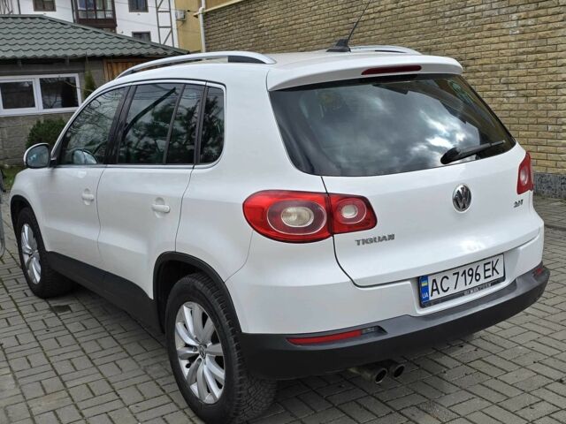 Белый Фольксваген Тигуан, объемом двигателя 2 л и пробегом 289 тыс. км за 9200 $, фото 8 на Automoto.ua