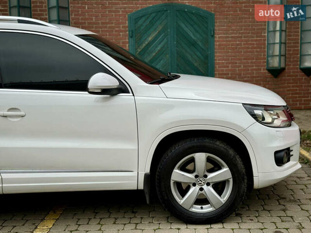 Белый Фольксваген Тигуан, объемом двигателя 1.97 л и пробегом 257 тыс. км за 14999 $, фото 18 на Automoto.ua