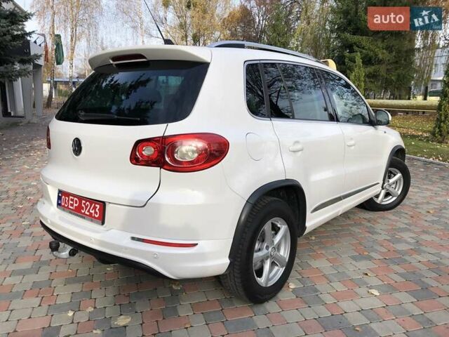 Білий Фольксваген Тігуан, об'ємом двигуна 2 л та пробігом 165 тис. км за 13600 $, фото 18 на Automoto.ua