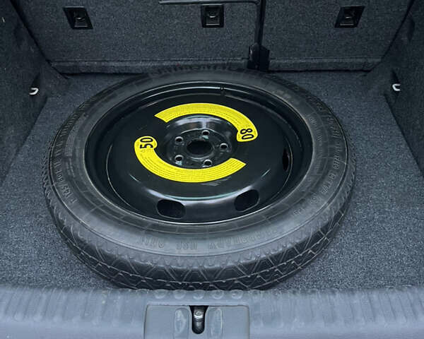 Фольксваген Тигуан 2011 в Вараш (Кузнецовск) на Automoto.ua Белый Фольксваген Тигуан, объемом двигателя 1.97 л и пробегом 221 тыс. км за 13000 $, фото 11 на Automoto.ua